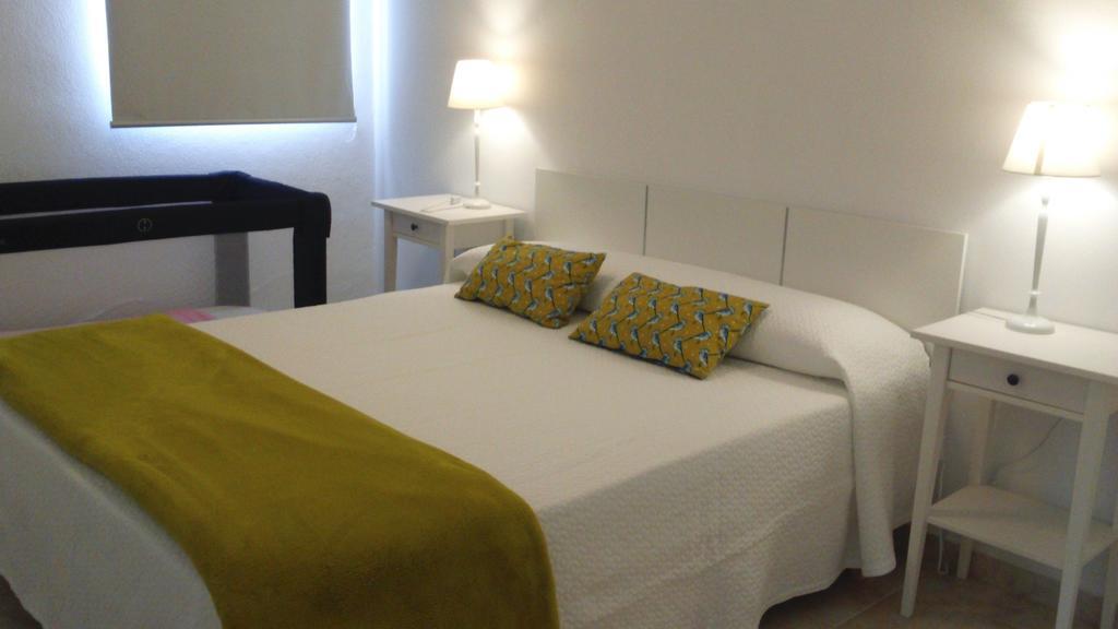 Grupoandria Villa Dora Cala'N Blanes  Rum bild